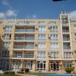 Flores Park Ξενοδοχείο με διαμερίσματα