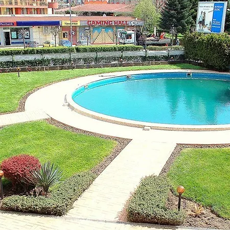 Flores Park Sluneční pobřeží