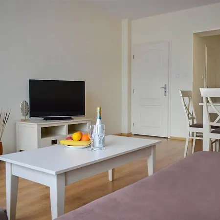 Flores Park Lejlighedshotel 3*