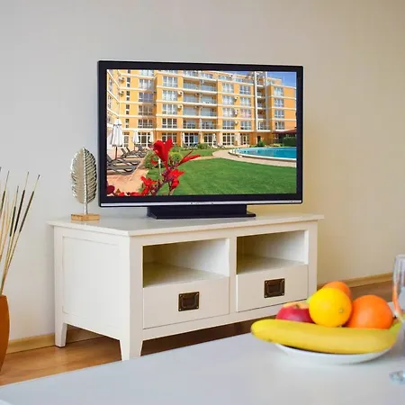 Flores Park Słoneczny Brzeg